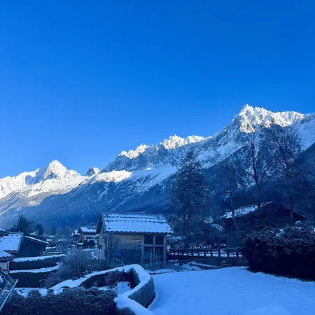 Apartment Kinabalu - Vue Mt Blanc Range Center
